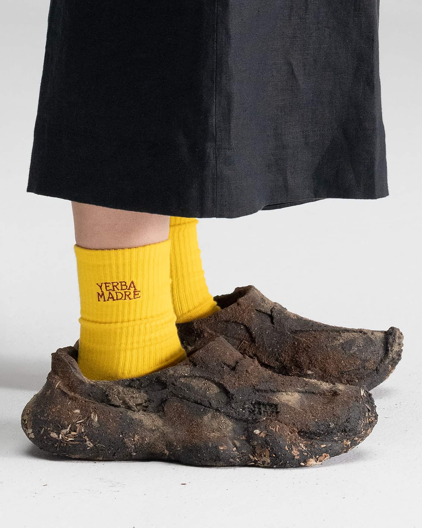 Dirt Shoes - Standing